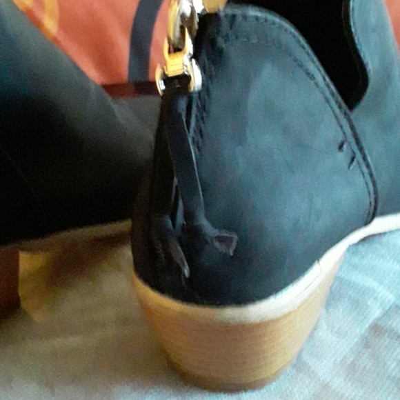 Booties - Picture 5 of 5